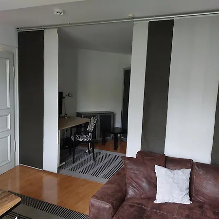 In Zentraler Lage Mit Blick Ins Gruene