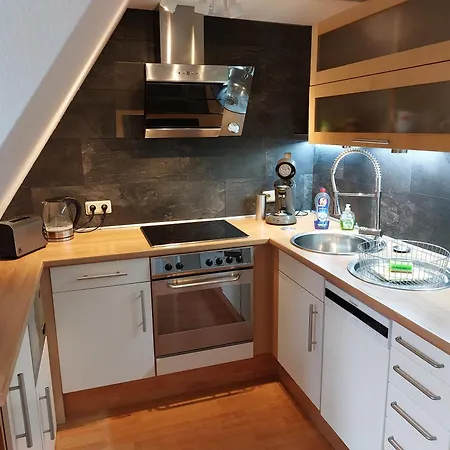 In Zentraler Lage Mit Blick Ins Gruene Apartment