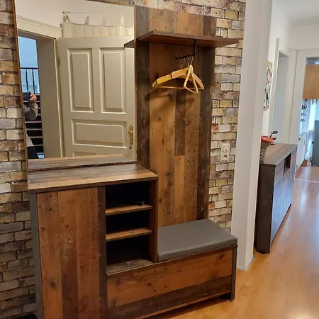 Apartman In Zentraler Lage Mit Blick Ins Gruene