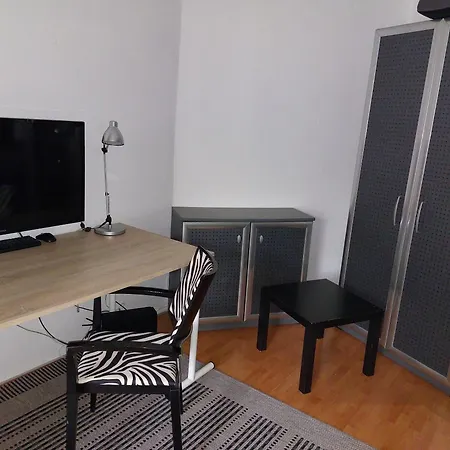 In Zentraler Lage Mit Blick Ins Gruene *