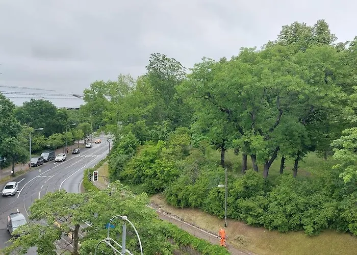 Apartman In Zentraler Lage Mit Blick Ins Gruene Erfurt