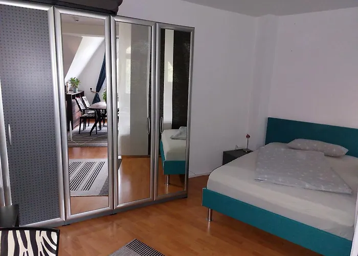 Apartman In Zentraler Lage Mit Blick Ins Gruene *